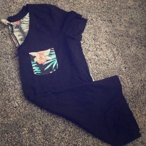 Tropical pocket tee
